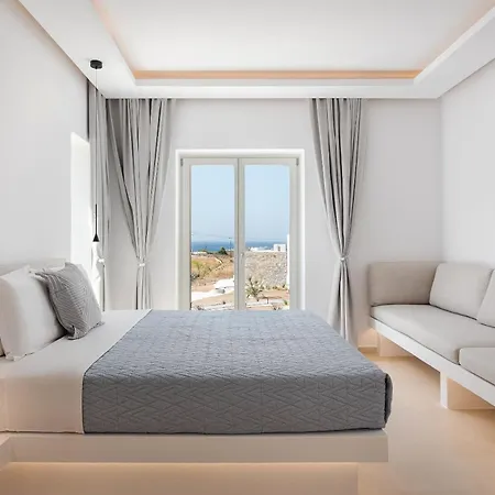 Parolea Luxury Living *