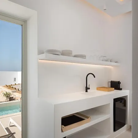 Parolea Luxury Living