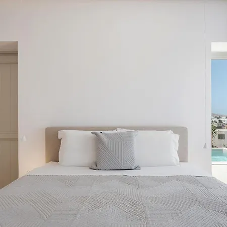 Parolea Luxury Living Hotel